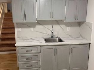 172 Baltic St, Coquitlam, BC V3K5H1