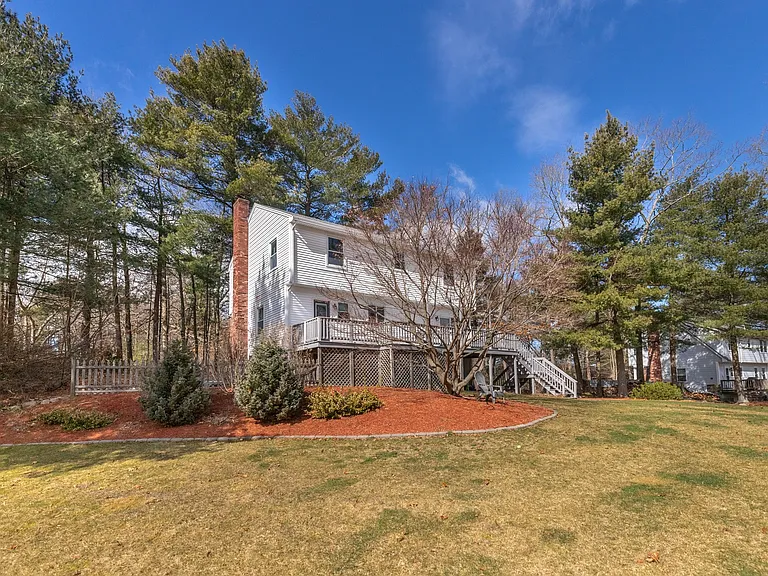 29 Trifiro Rd — Photo 5