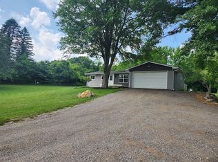 3660 Groveland Rd, Ortonville, MI 48462