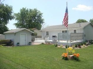1117 N Willow St, Avoca, IA 51521