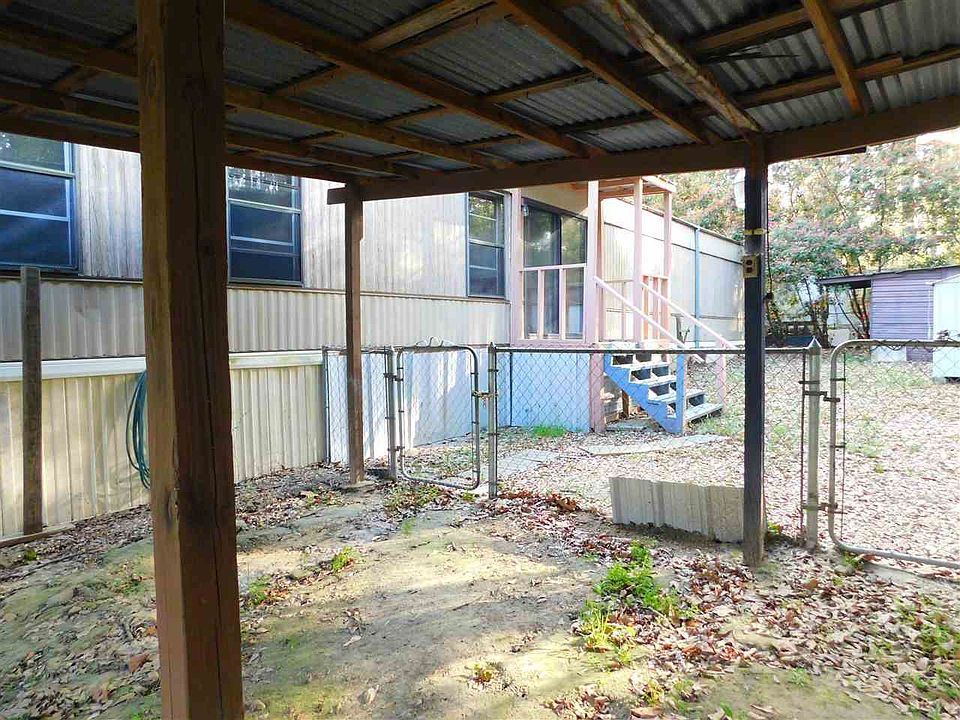 2nd image of 131 Peacock Dr