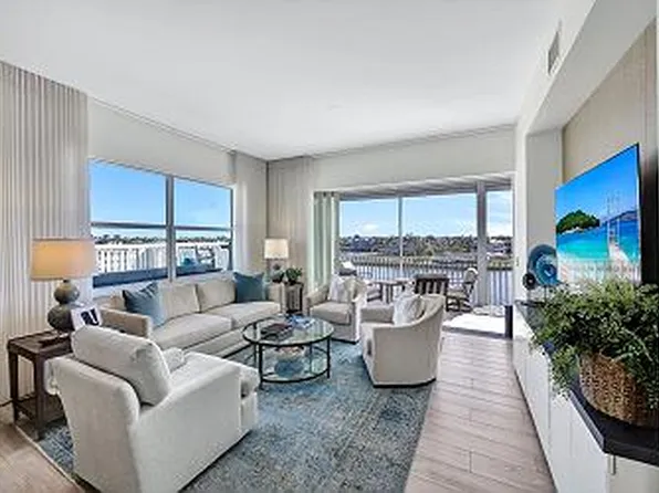 9380 Gulf Shore Dr, Naples, FL