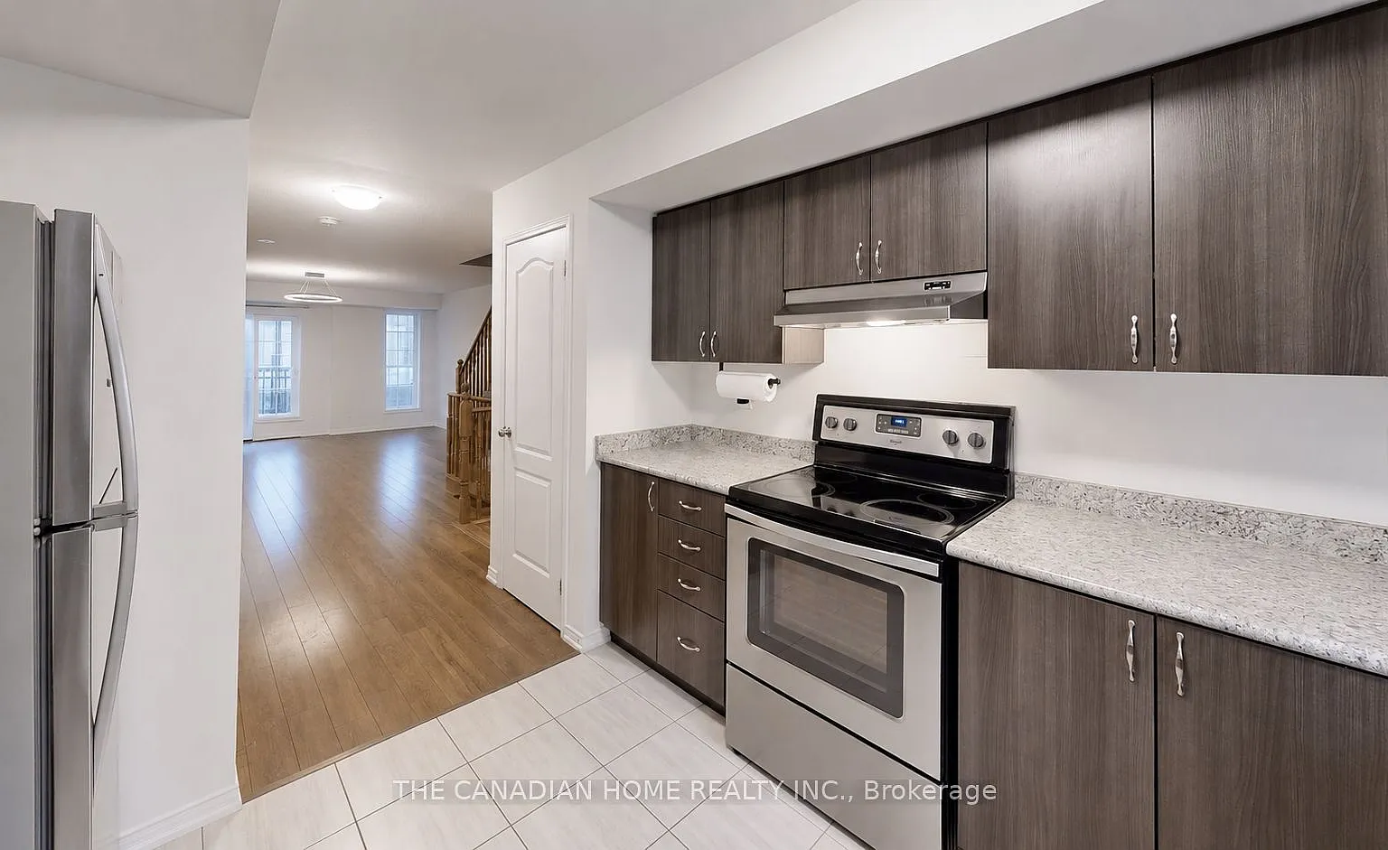 4 bed, $2,850 — Photo 4