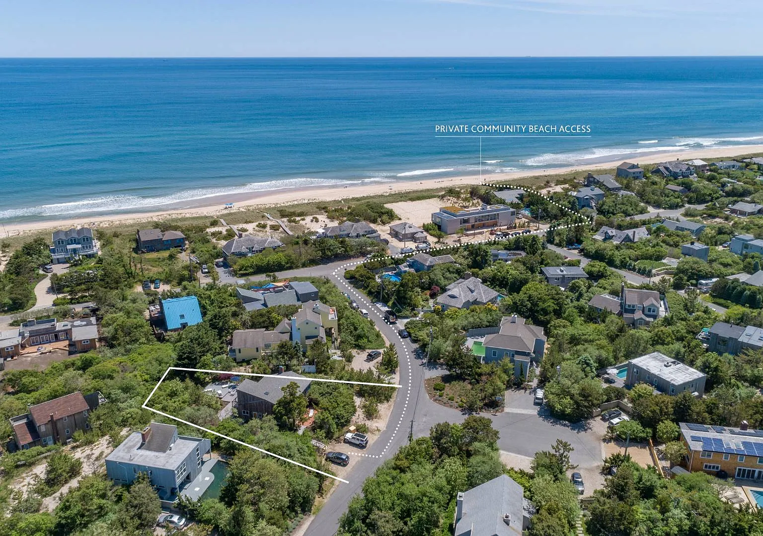 Amagansett Dunes Beach House! Private Ocean Beach Access! — Photo 1