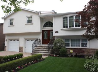 274 Barclay Ave, Staten Island, NY 10312