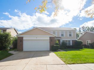 9 E Fabish Dr, Buffalo Grove, IL