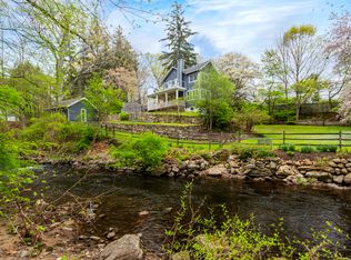 71 Perry Ave, Norwalk, CT 06850