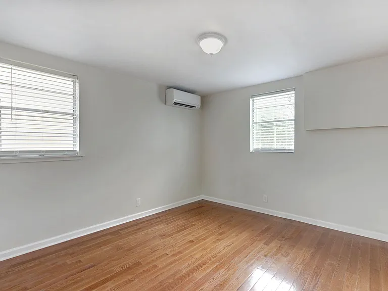 737 E Gwinnett St #D — Photo 8