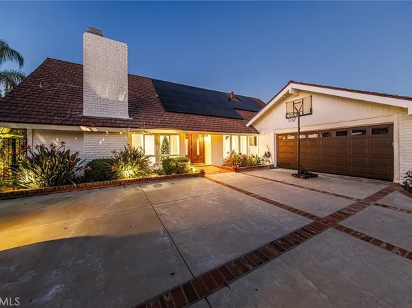 22957 De Kalb Dr, Calabasas, CA 91302