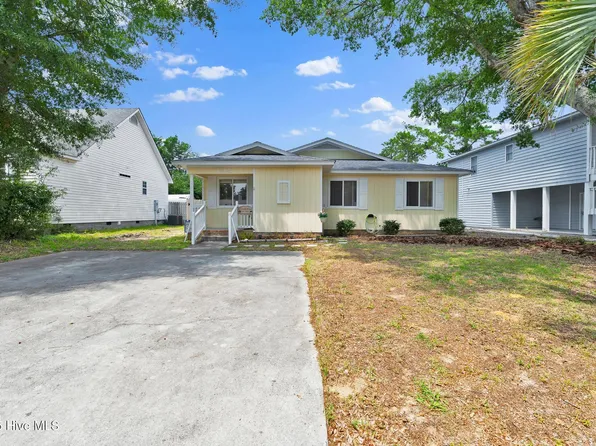 125 NE 30th Street, Oak Island, NC 28465