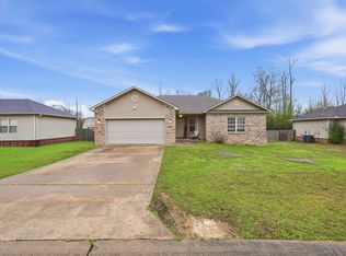 302 Weathering Ln, Austin, AR 72007