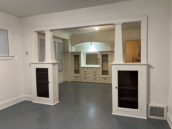5th image of 2613 N 48th St #2
