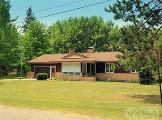 River Dr, Gwinn, MI 49841