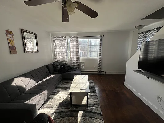 Rented by Highline Residential | media 8