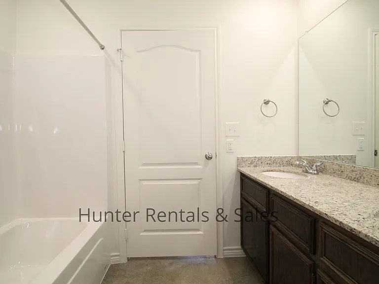 6109B Amelia Earhart Blvd — Photo 17