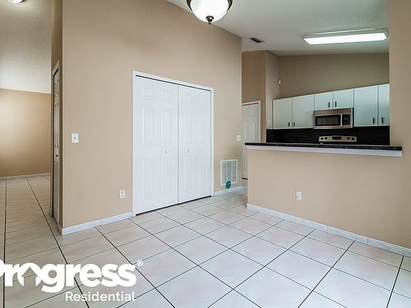 4th image of 200 Danville Dr