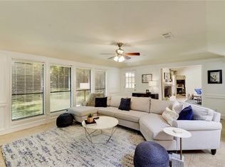 2104 Plumbrook Dr, Austin, TX 78746