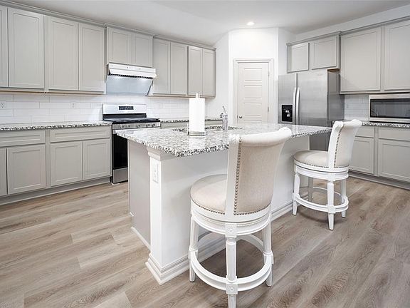 4th image of 14613 Travertine Falls Ln