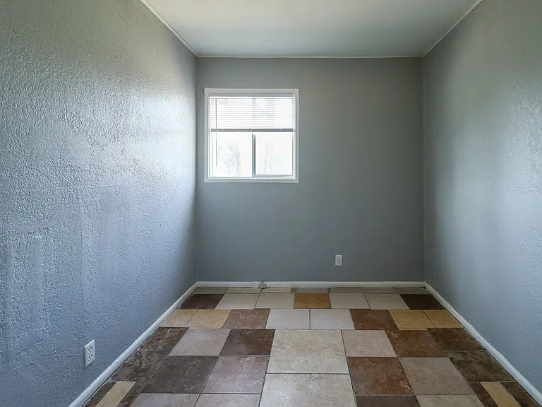 1309 Greenwood Ave — Photo 17
