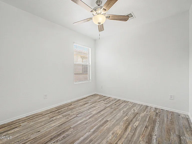 742 N 112th Dr — Photo 22