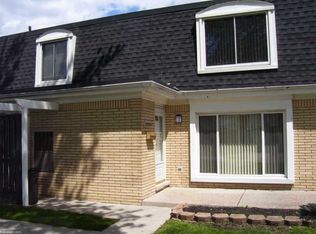 29792 City Dr UNIT 2, Warren, MI 48093