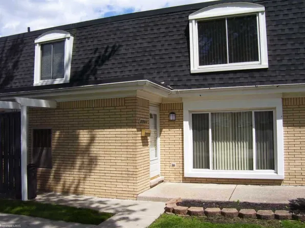 29792 City Dr Unit 2, Warren, MI 48093