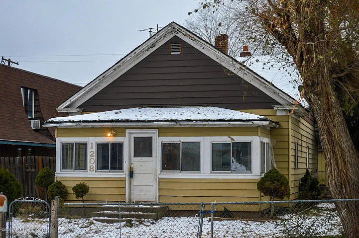 1208 Jefferson Ave photo 1