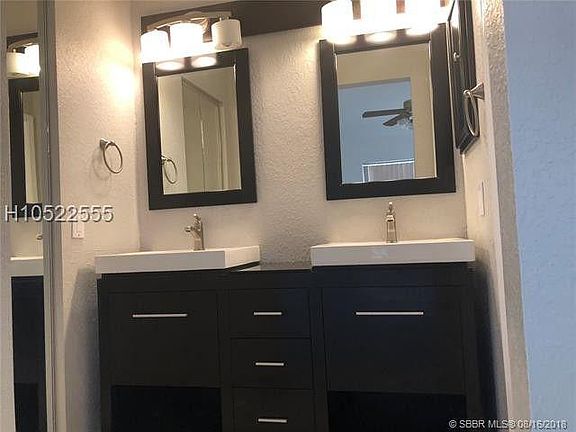 3rd image of 4427 Dogwood Cir