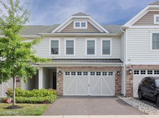 8 Eckert Dr, Lincroft, NJ 07738