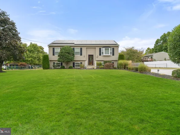 283 Fairview Ave, West Berlin, NJ 08091