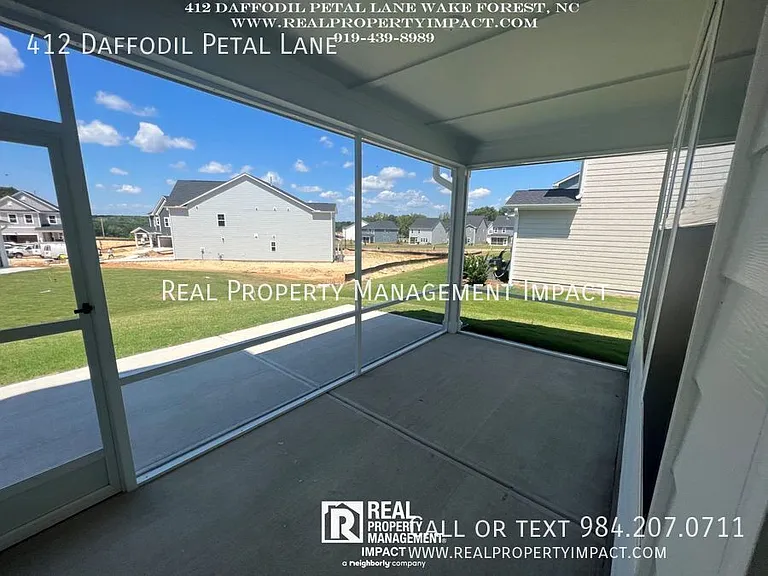 412 Daffodil Petal Ln — Photo 28