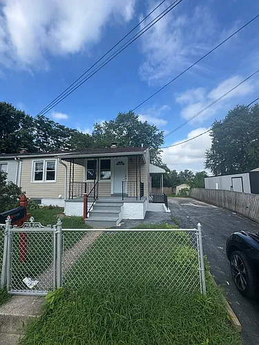 1830 Marshall Rd Photo 1