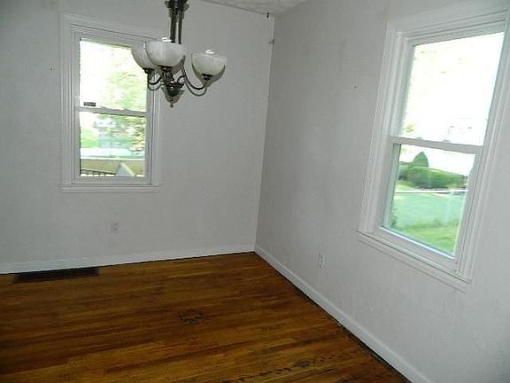 5th image of 3506 Idlewilde Blvd