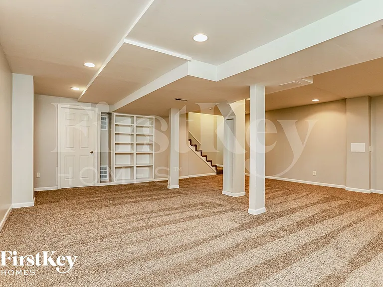 324 Autumn Peak Dr — Photo 13