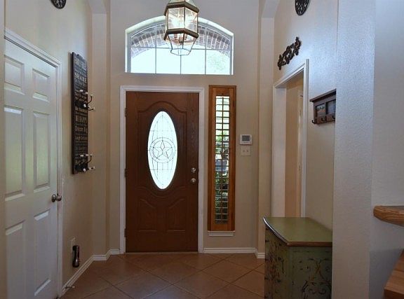 2nd image of 25918 Palmdale Estate Dr