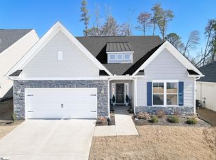 656 Clairbrook Ct, Greer, SC 29651