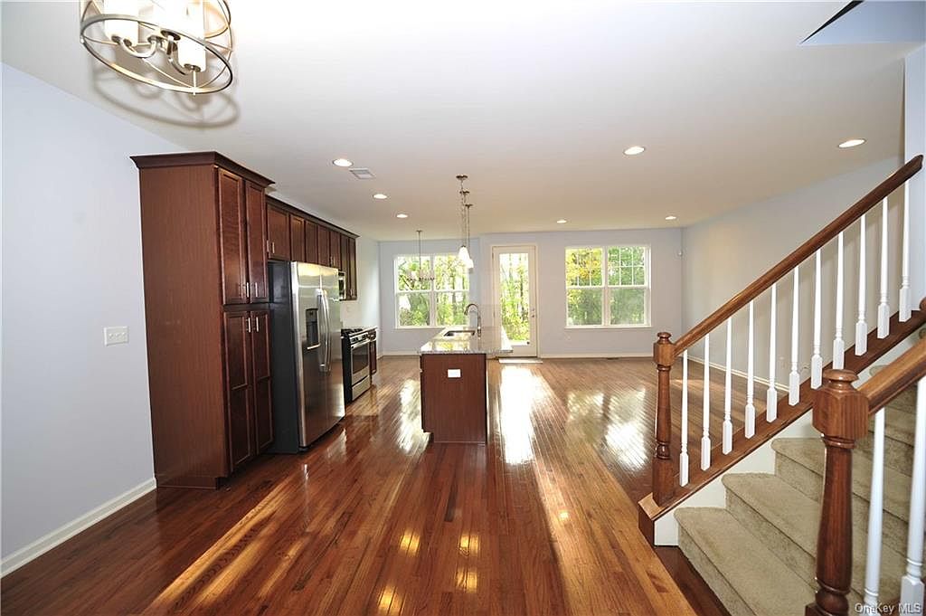 29 Maple Fields Dr, Middletown, NY 10940 Zillow