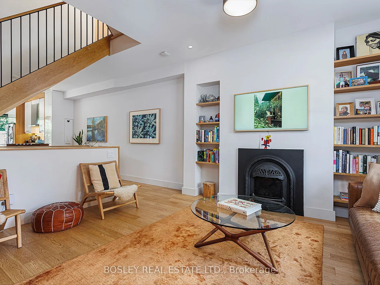 3 bed, $7,850 — Photo 1