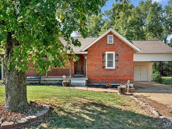 2255 N Warson Rd, Saint Louis, MO 63114