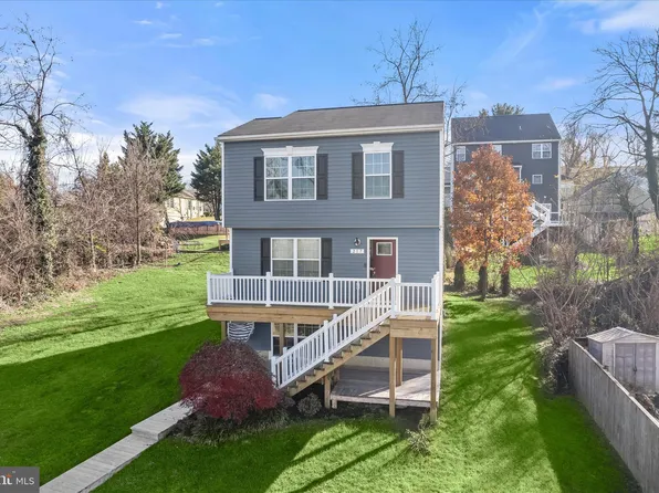 217 Berlin Ave, Baltimore, MD 21225