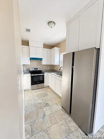 2 bed, 1.0 bath, 882 sqft, $1,100 — Photo 2
