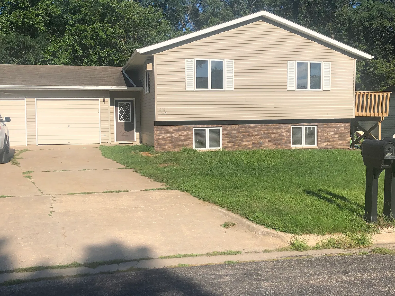 2 bed, $1,200 — Photo 1