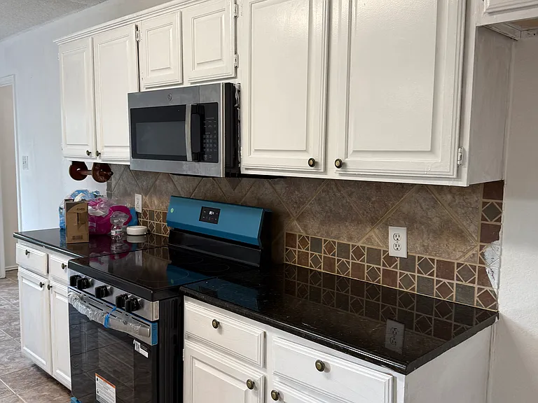 8617 Sabinas Trl — Photo 7