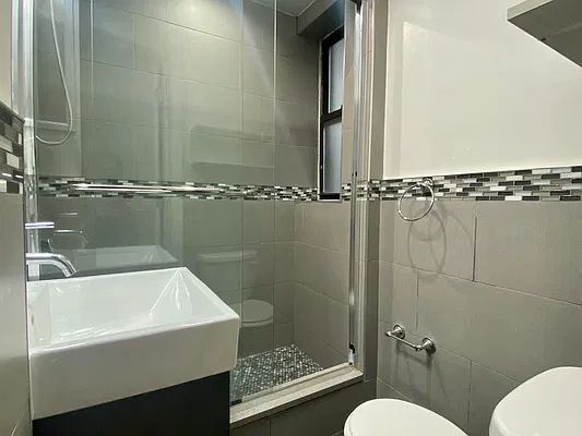 Rented by Hagstrom Management Inc | media 23