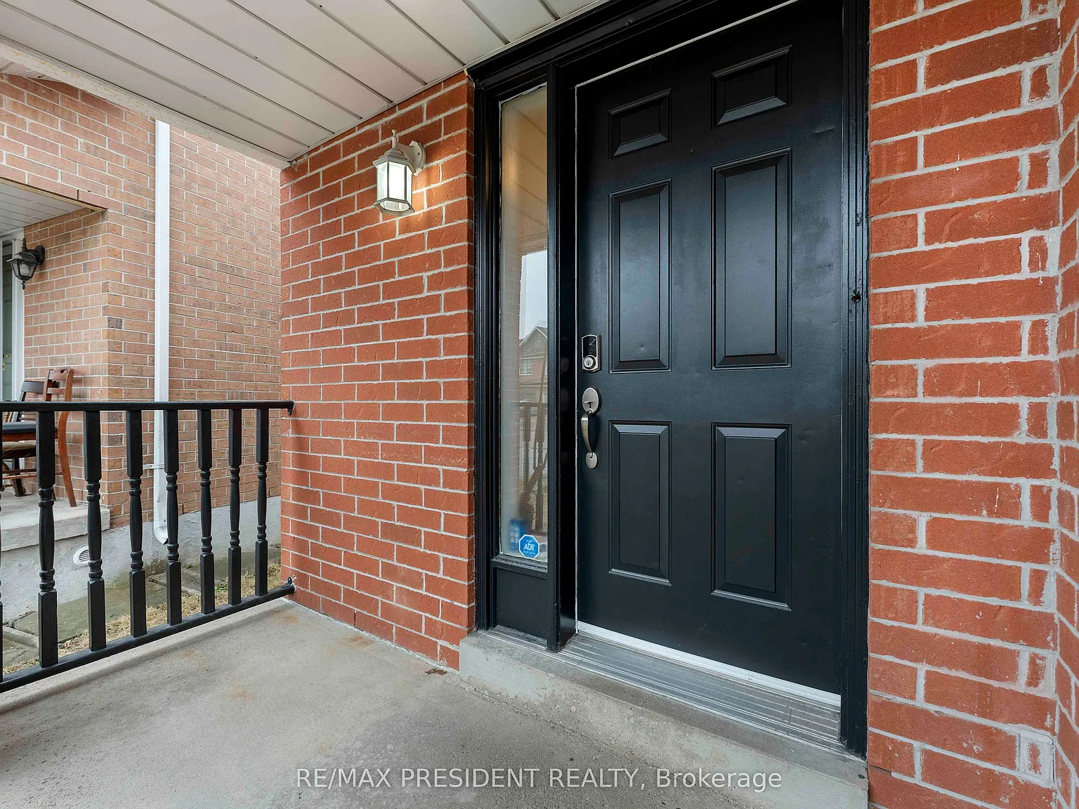 6 bed, $1,400 — Photo 3