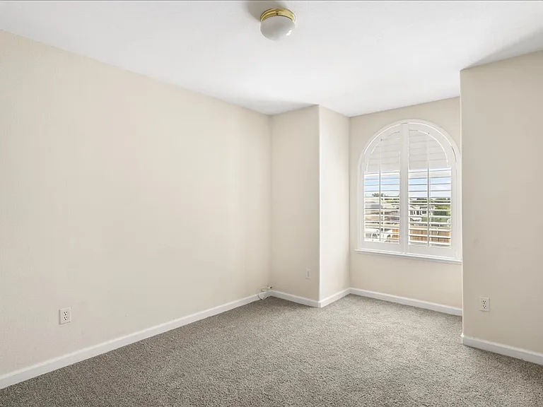1002 Bay Terrace Dr — Photo 19