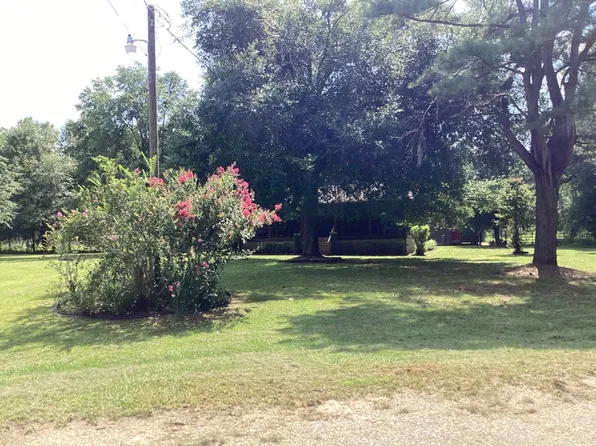 911 Boat Landing Rd, Gordon, AL 36343