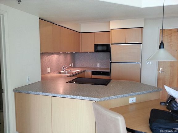 2nd image of 801 King St APT 3208