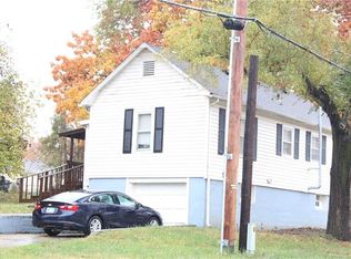 421 Vilas St, Leavenworth, KS 66048