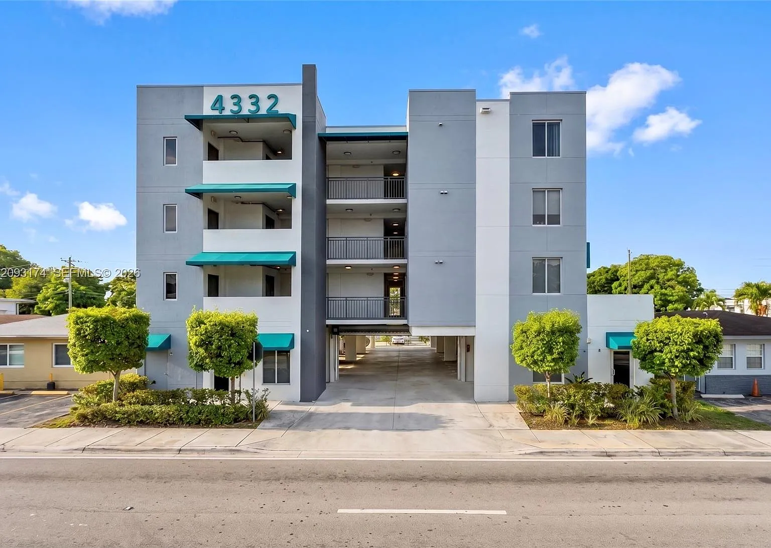 2 bed, 1.0 bath, 840 sqft, $2,150 — Photo 1